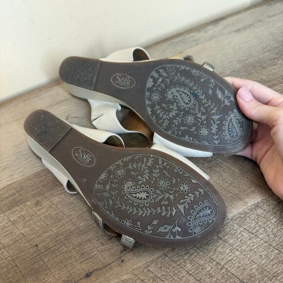 Sofft Womens Size 10 Taupe Gold Leather loop Wedge Sandals shoes - Picture 6 of 7